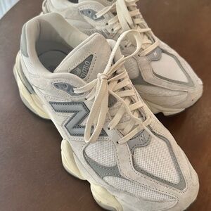 New Balance 9060, size 8.5